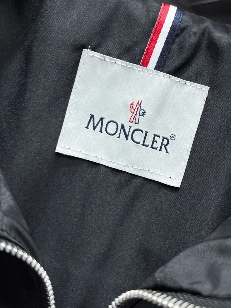 Moncler Outwear UrbanChic 142533