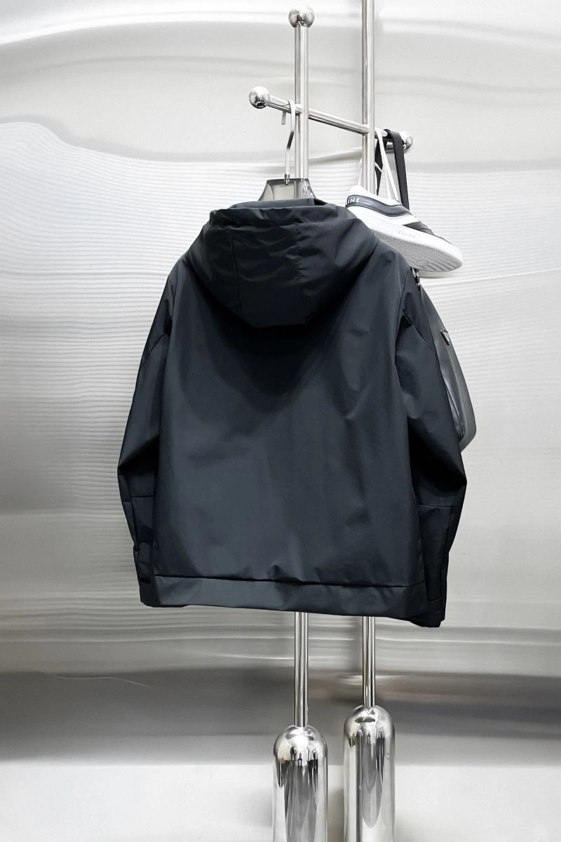 Comfortable Moncler Outwear 142540
