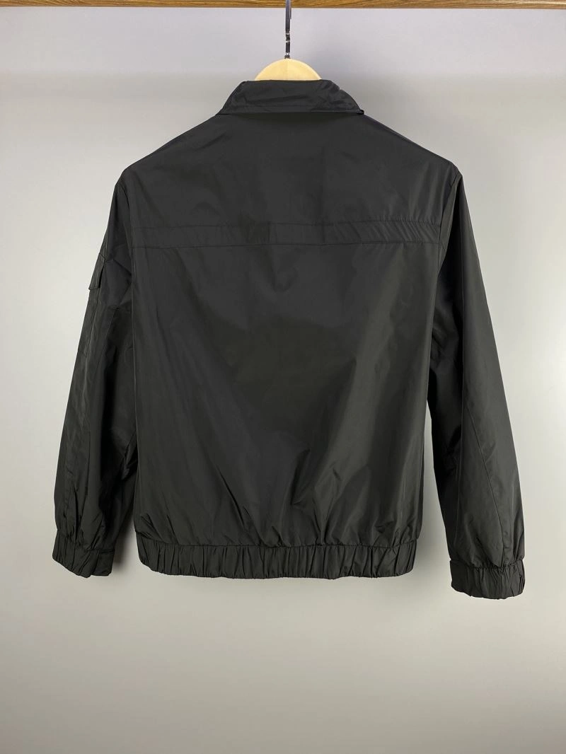 Moncler Outwear TimelessDesign 142523