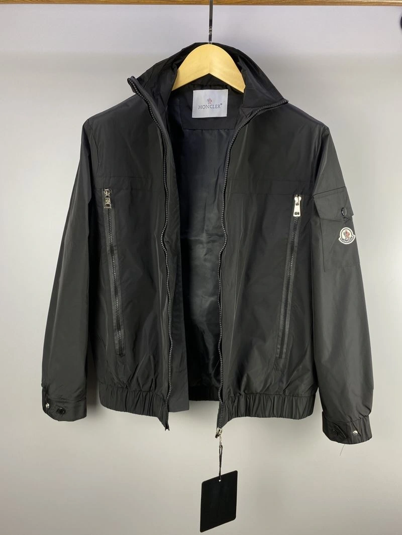 Moncler Outwear TimelessDesign 142523