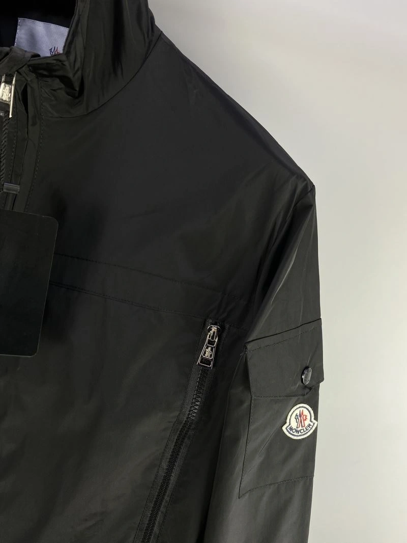 Moncler Outwear TimelessDesign 142523
