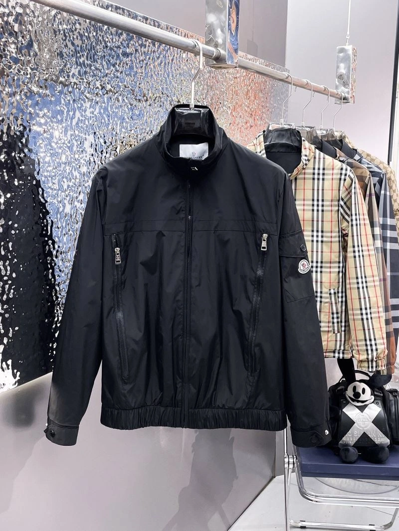 Thermal Moncler Outwear 142519