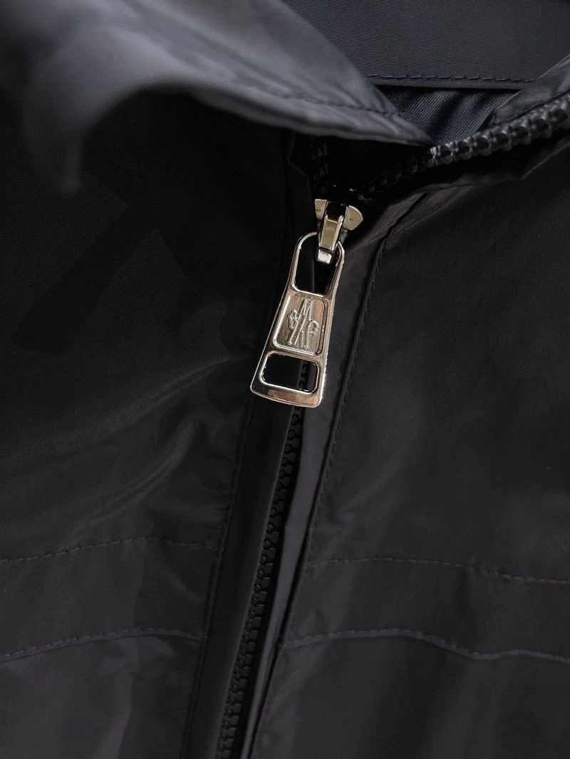 Thermal Moncler Outwear 142519