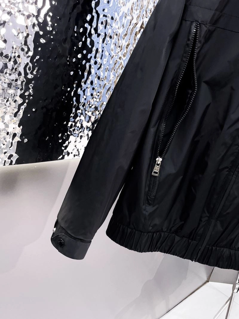 Thermal Moncler Outwear 142519