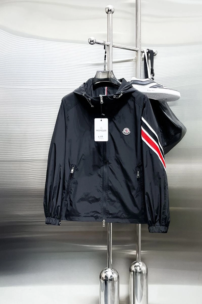 Sophisticated Moncler Outwear 142517