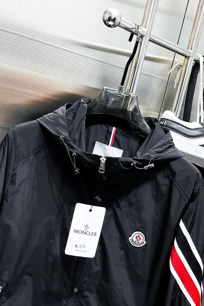 Sophisticated Moncler Outwear 142517