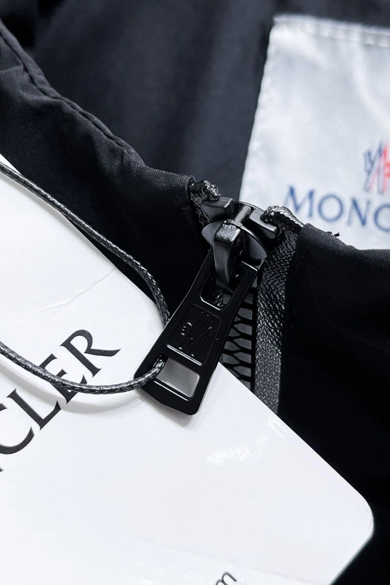 Moncler Outwear ZeroBulk 142514