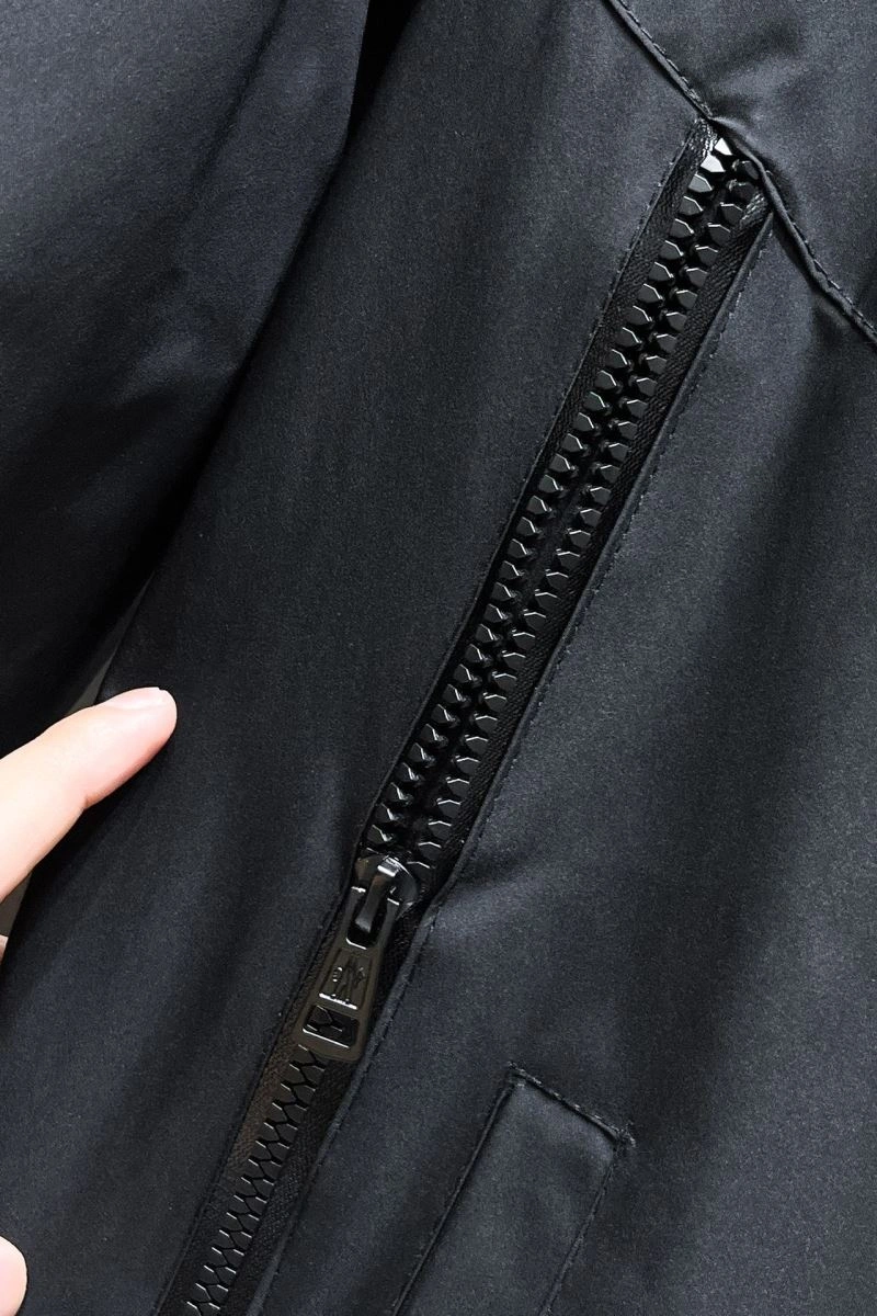 Moncler Outwear ZeroBulk 142514