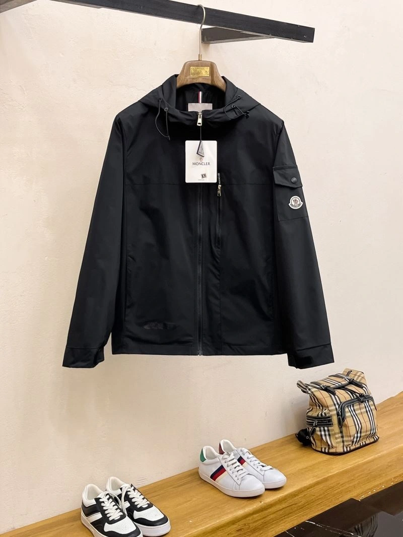 Moncler Outwear NewStyle 142518