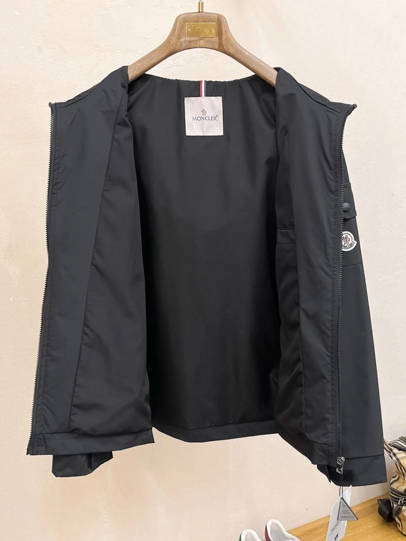 Moncler Outwear NewStyle 142518