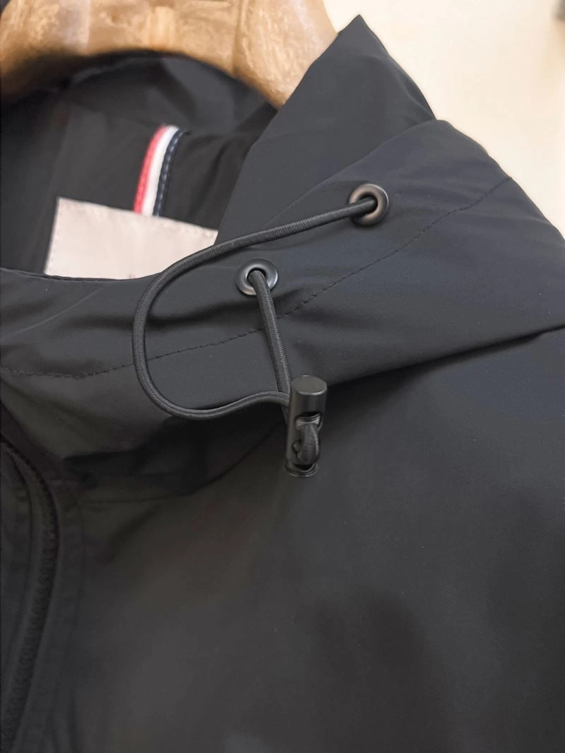 Moncler Outwear NewStyle 142518