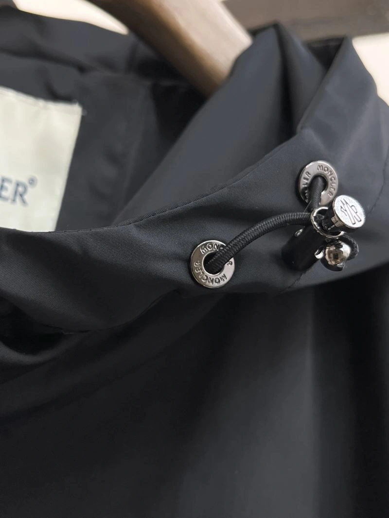 Moncler Outwear MultiPurpose 142516
