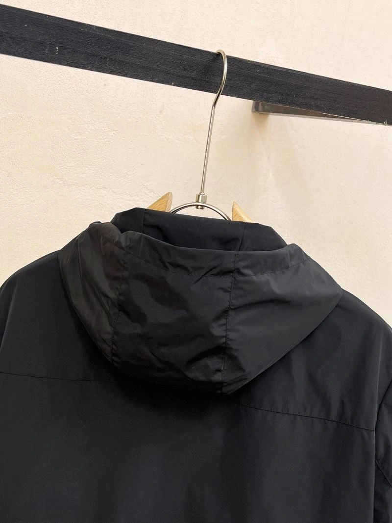 Comfortable Moncler Outwear 142512
