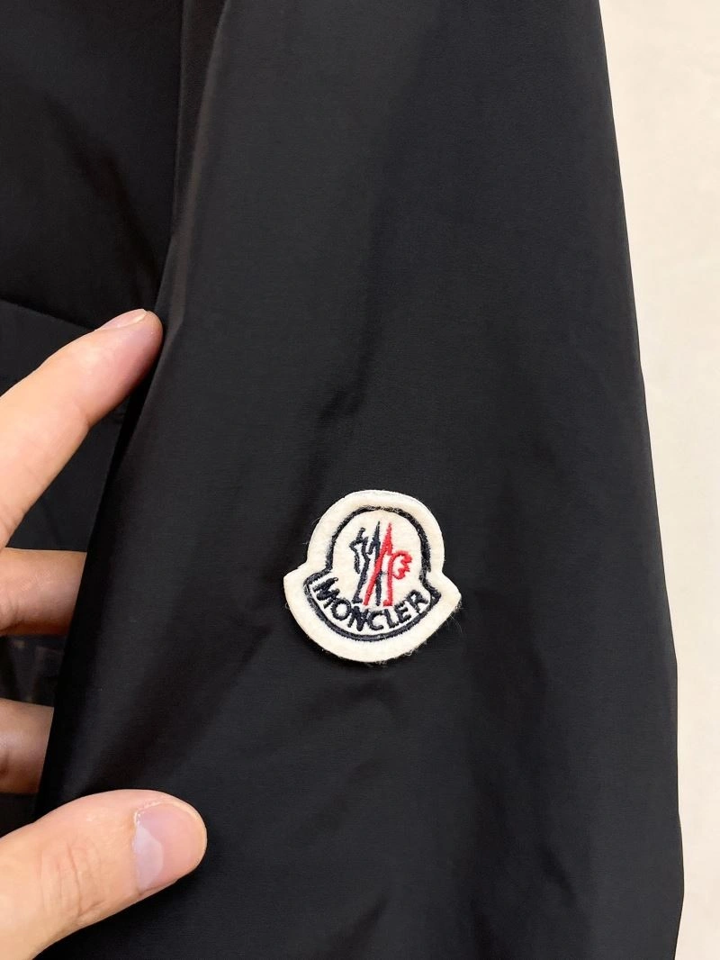 Comfortable Moncler Outwear 142512