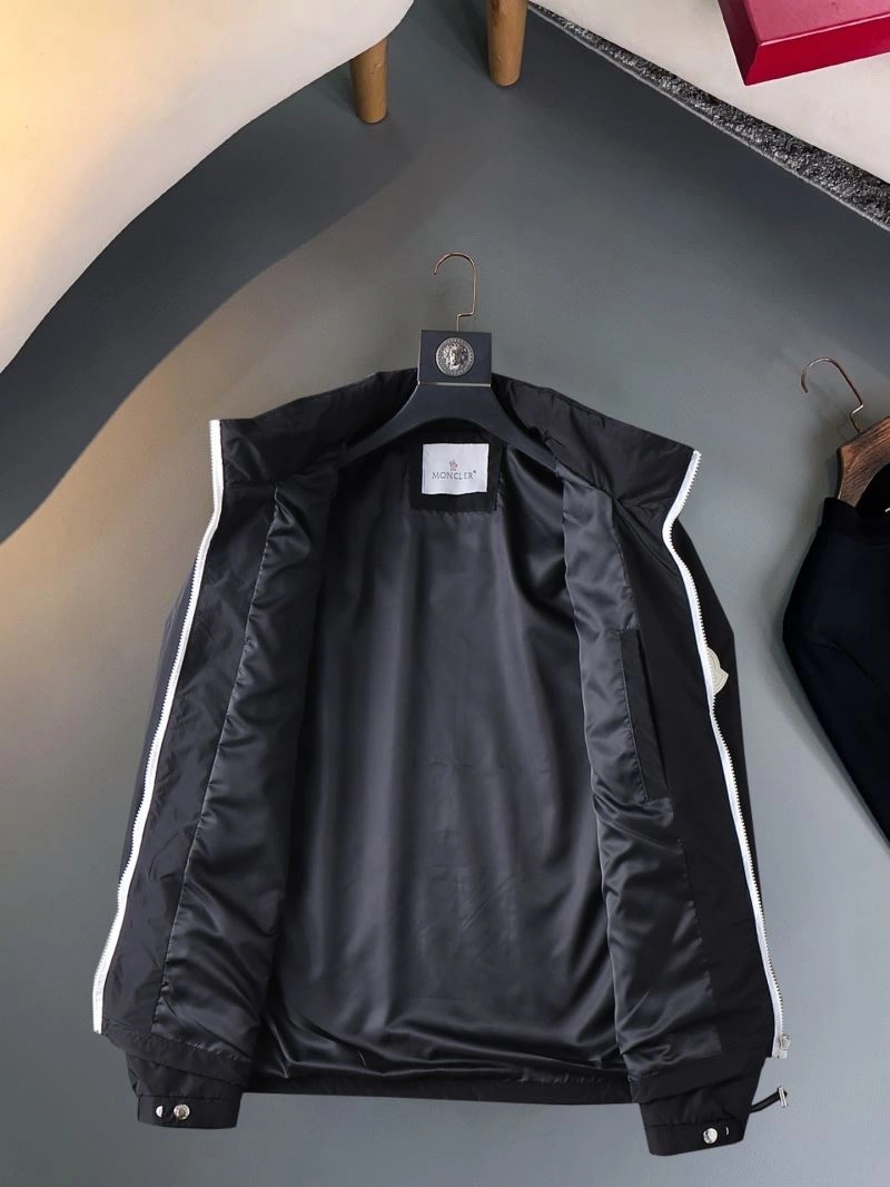 Moncler Outwear MultiPurpose 142510