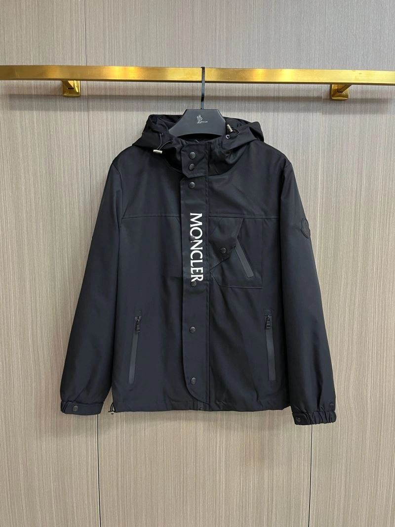 Moncler Outwear Breathable 142508