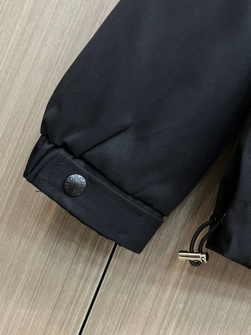 Moncler Outwear Breathable 142508