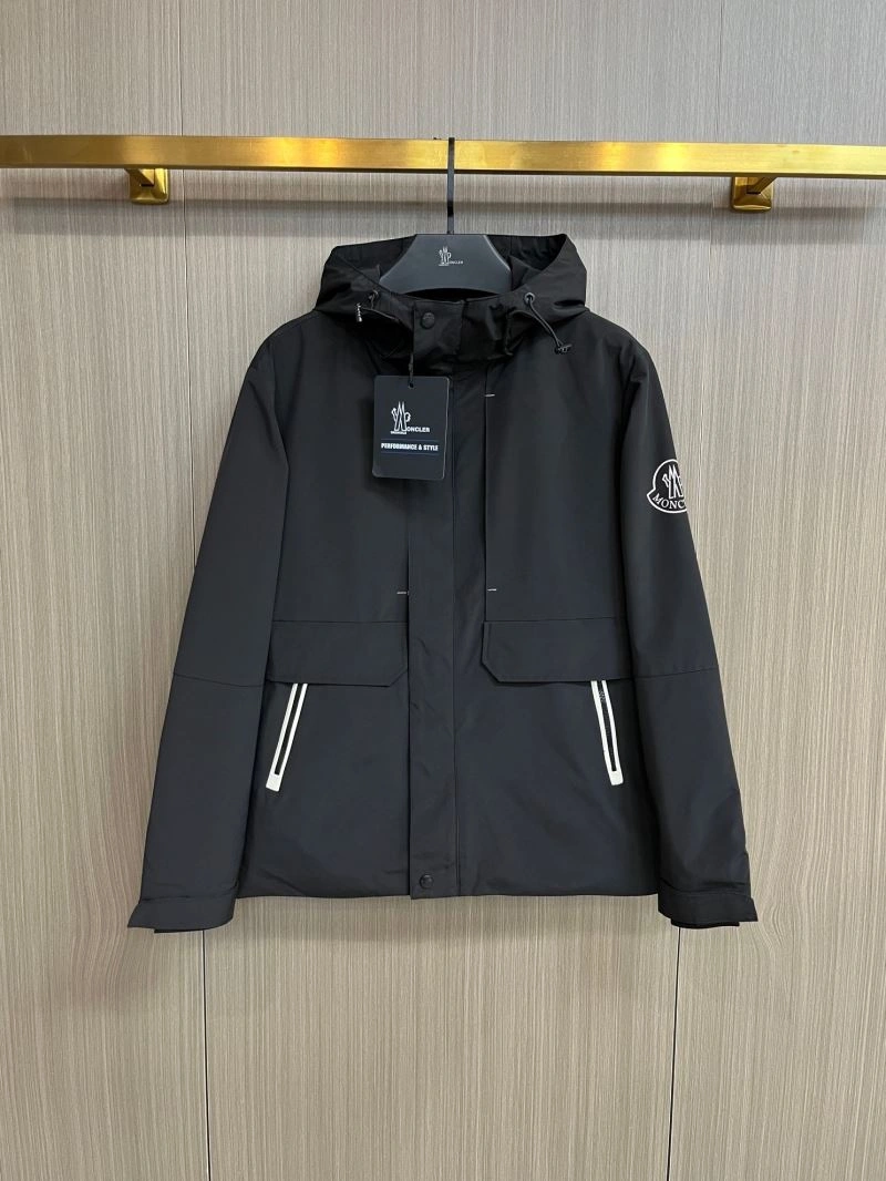 Moncler Outwear Supportive 142504