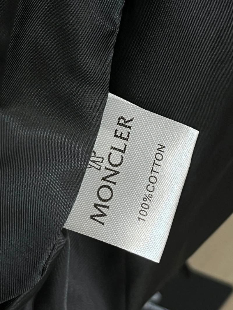 Moncler Outwear Supportive 142504