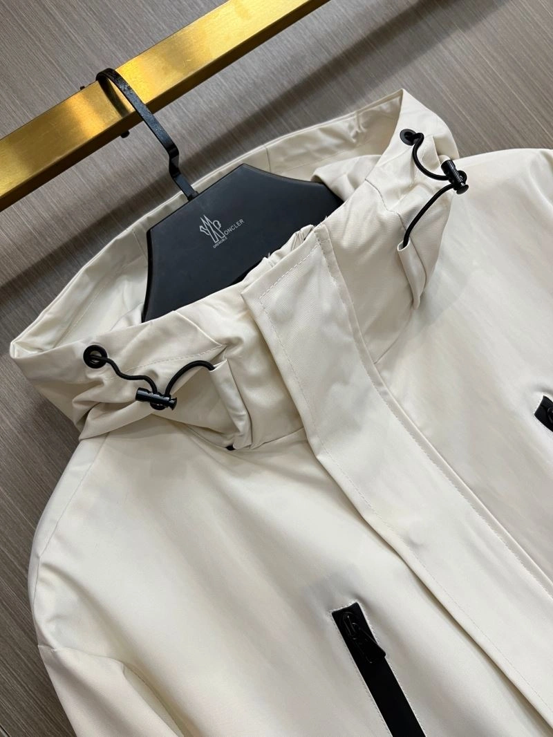 Moncler Outwear WrinkleFree 142505