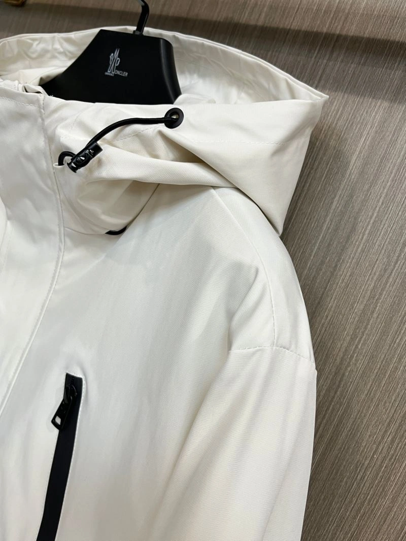 Moncler Outwear WrinkleFree 142505