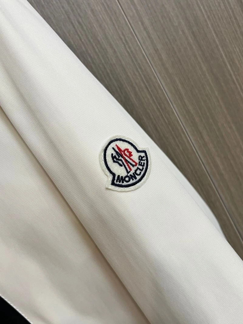 Moncler Outwear WrinkleFree 142505
