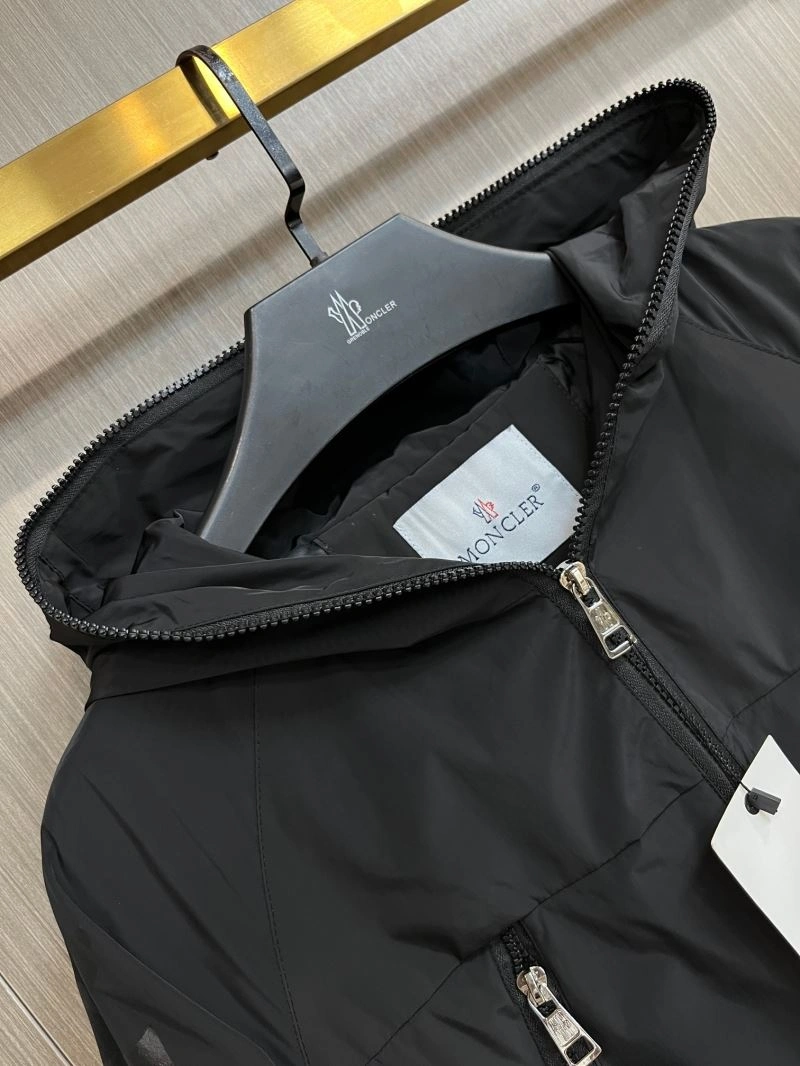 Moncler Outwear EasyMatch 142497