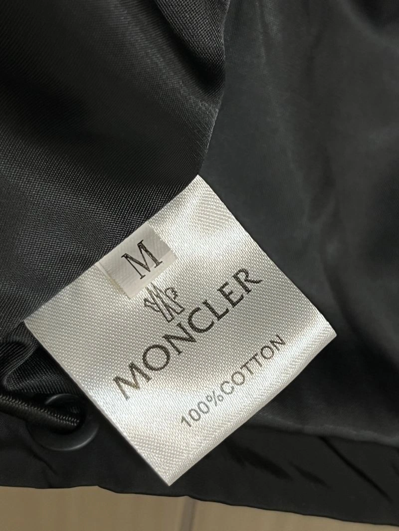 Moncler Outwear EasyMatch 142497