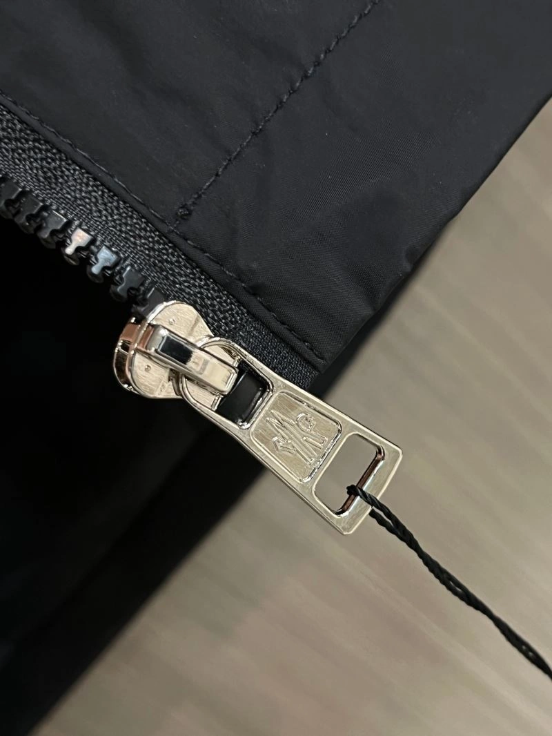 Moncler Outwear EasyMatch 142497