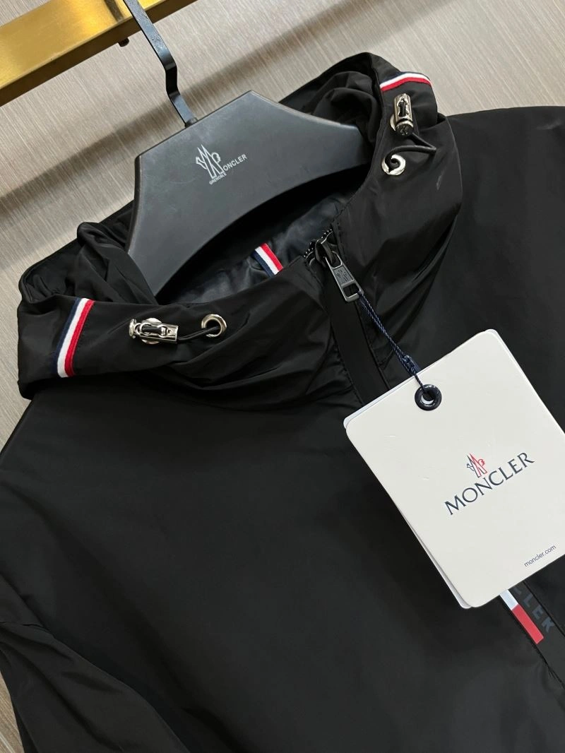 MultiPurpose Moncler Outwear 142494