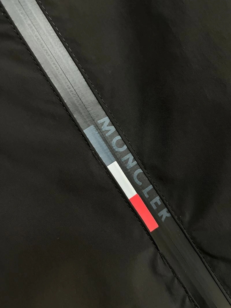 MultiPurpose Moncler Outwear 142494