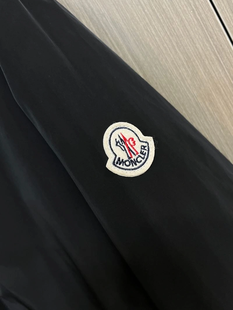 MultiPurpose Moncler Outwear 142494