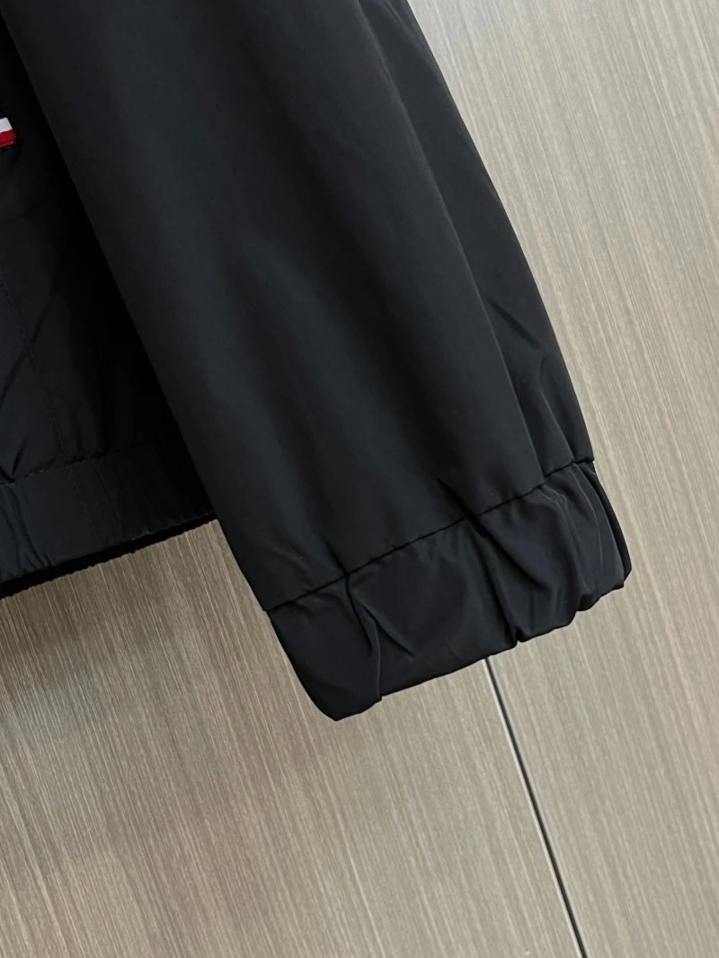 MultiPurpose Moncler Outwear 142494