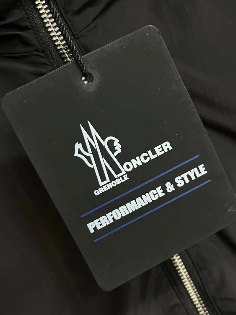 Moncler Outwear Timeless 142507