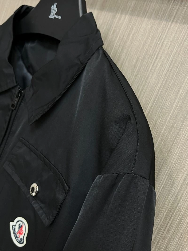 Moncler Outwear Lightweight 142495