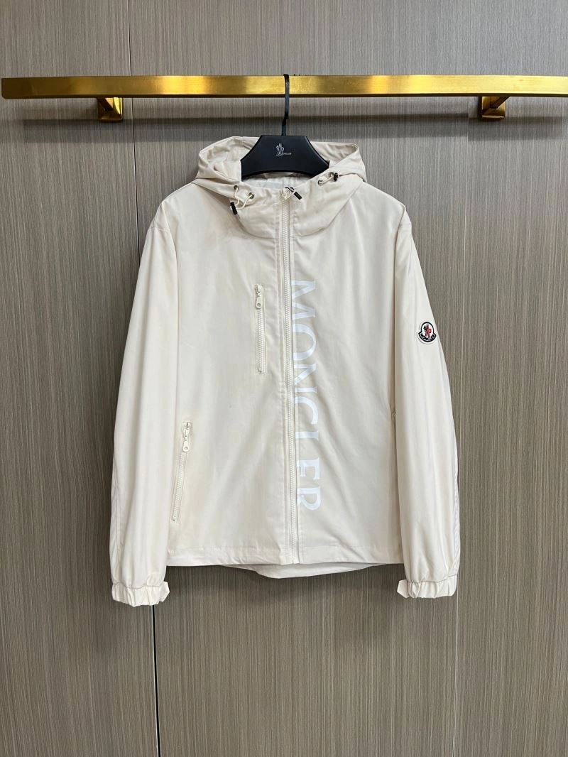 Moncler Outwear Cozy 142484