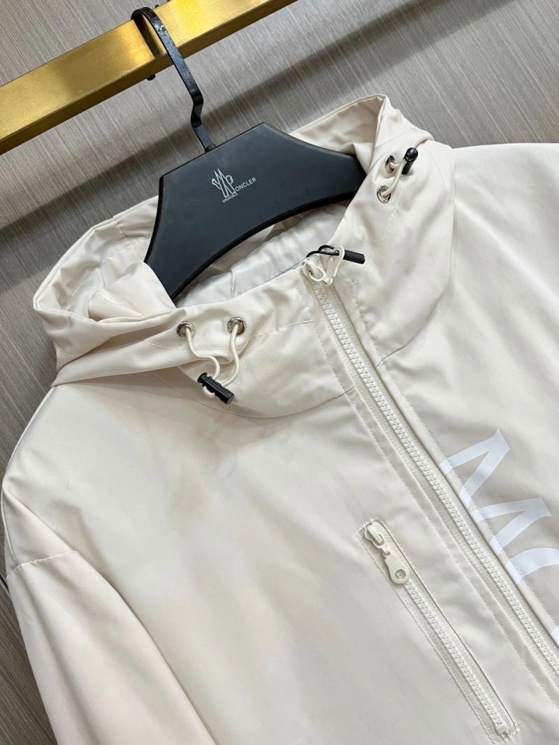 Moncler Outwear Cozy 142484