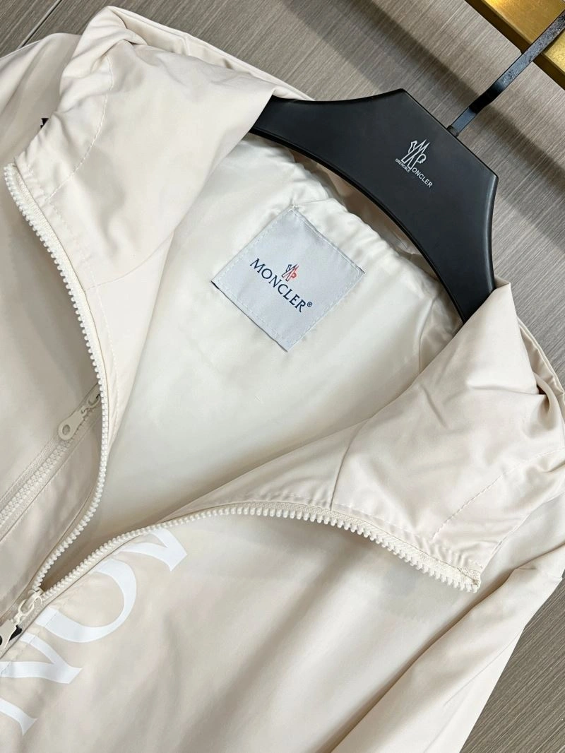 Moncler Outwear Cozy 142484