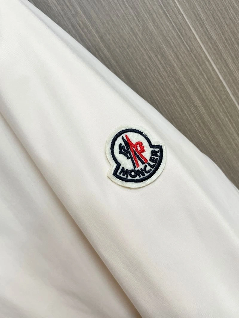 Moncler Outwear Cozy 142484