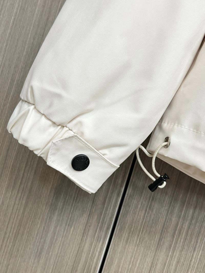 Moncler Outwear Cozy 142484