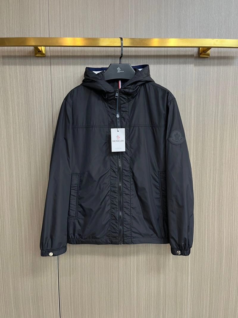 SmoothTexture Moncler Outwear 142487