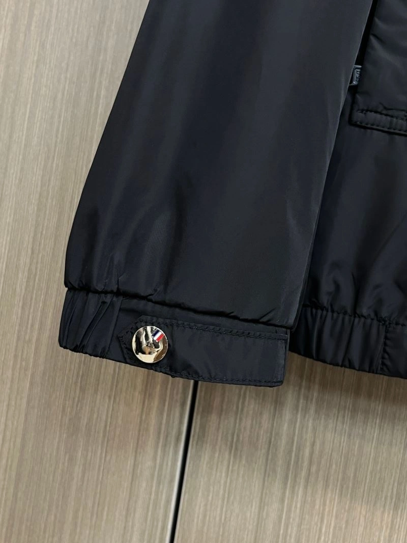 SmoothTexture Moncler Outwear 142487