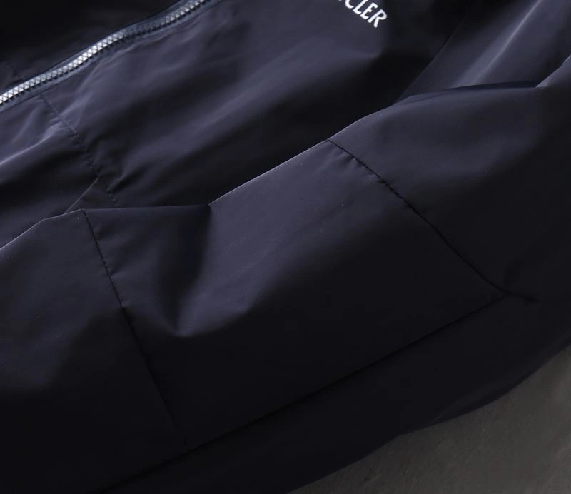 Moncler Outwear Stretchable 142479