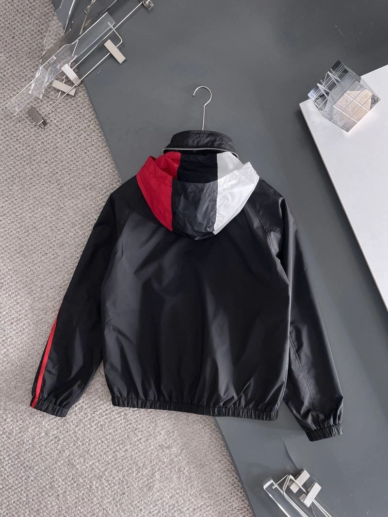Cozy Moncler Outwear 142511