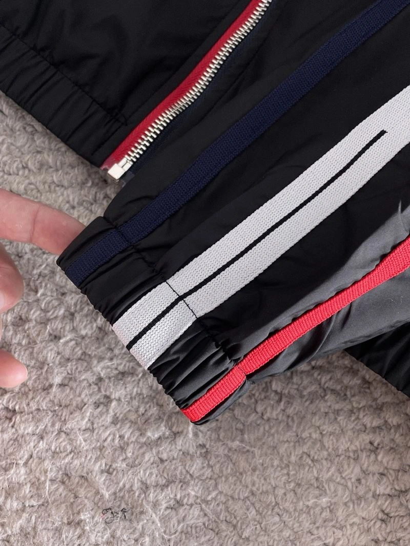Cozy Moncler Outwear 142511
