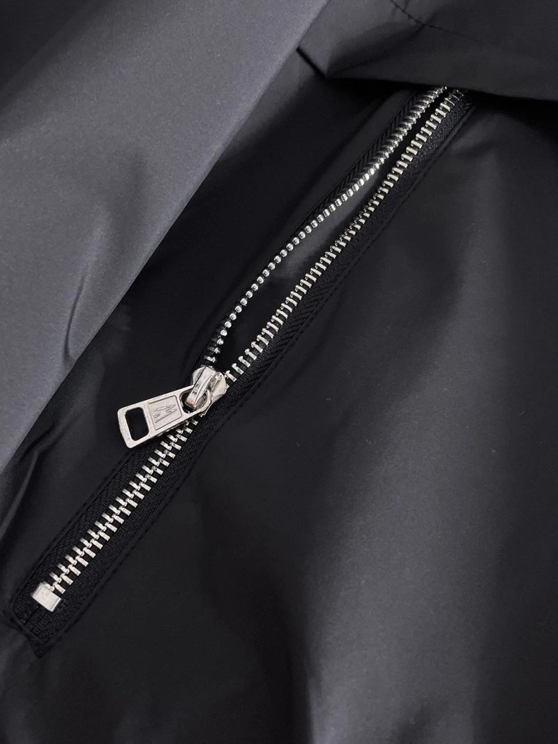 Cozy Moncler Outwear 142511