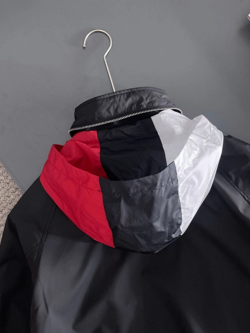 Cozy Moncler Outwear 142511