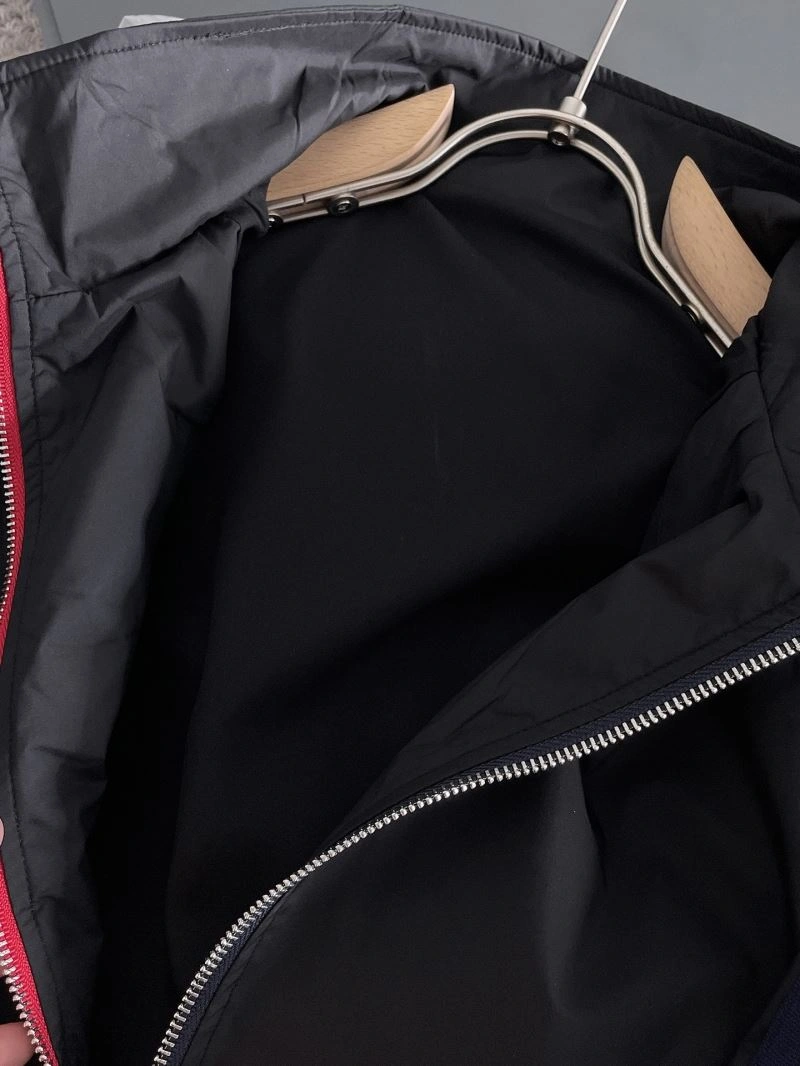 Cozy Moncler Outwear 142511