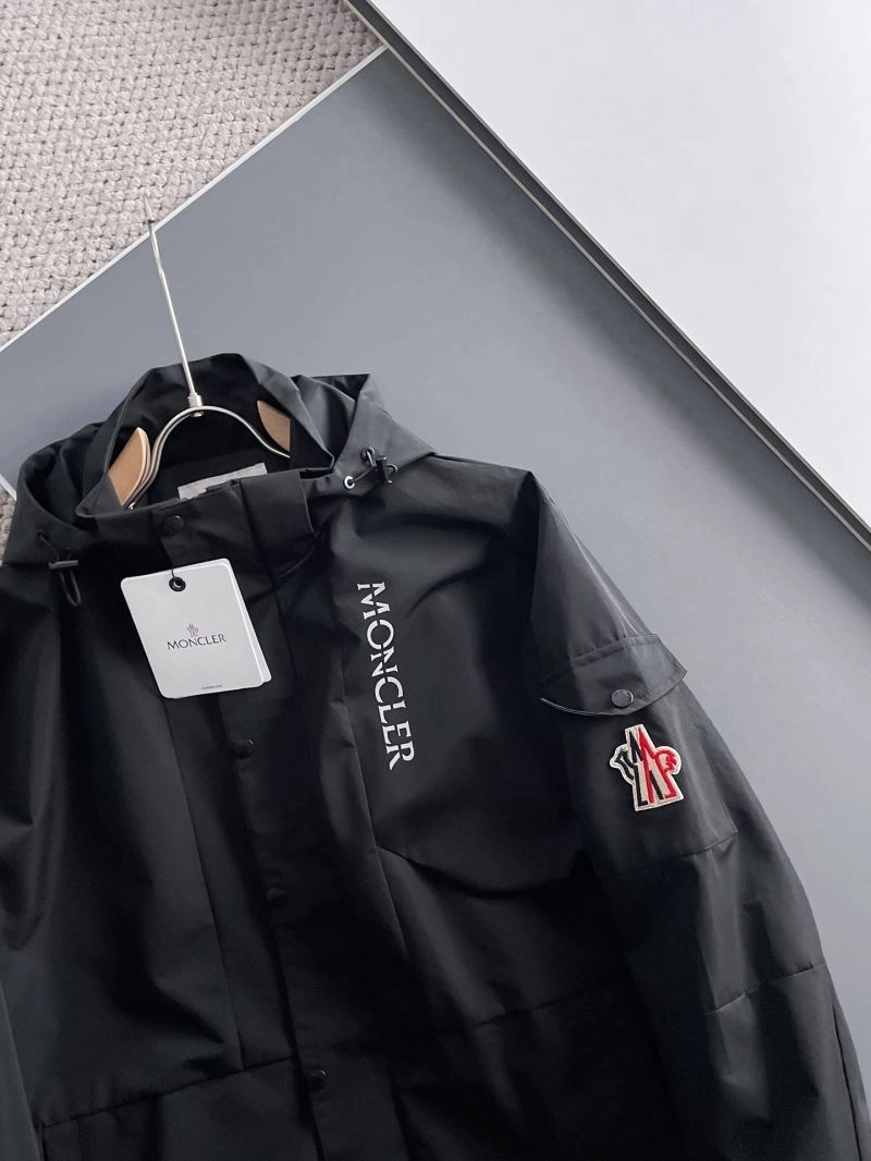 Moncler Outwear GoodFit 142475
