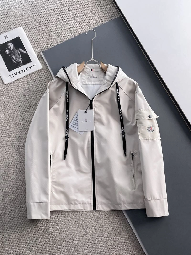 HighPerformance Moncler Outwear 142470